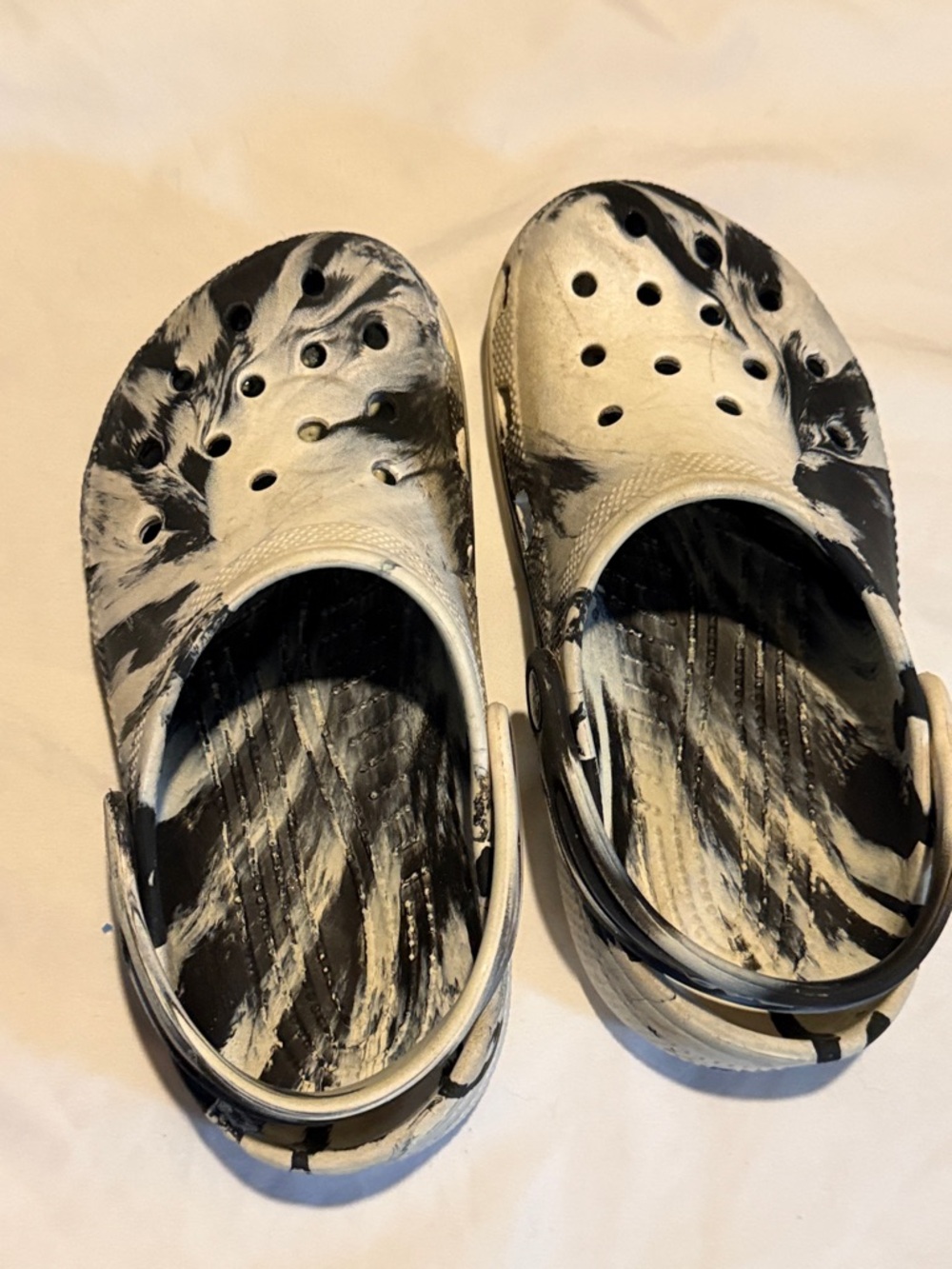 CROCS Kids Black and White Marbled Water Clogs